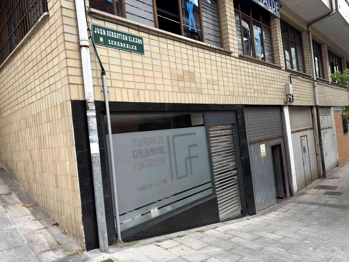 Local comercial en venta en Etxeburu Kalea 2, imagen 4