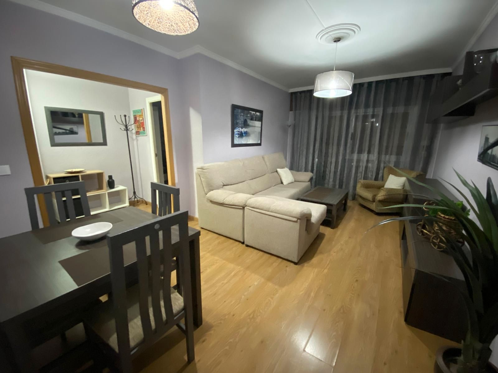 Piso de alquiler en Avenida Ramón y Cajal, Industria