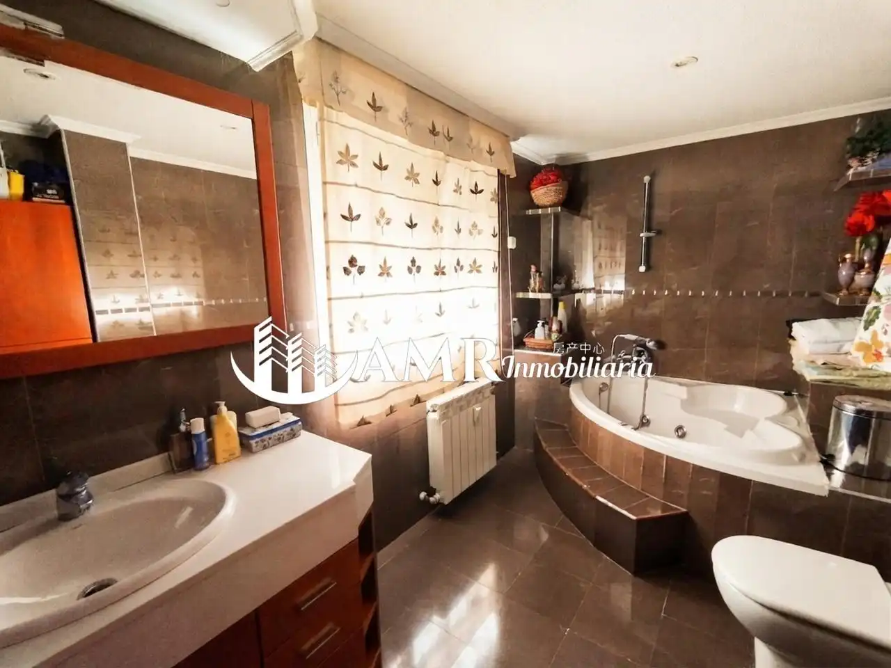 Bathroom of Flat for sale in Leganés  with Air Conditioner, Heating and Terrace