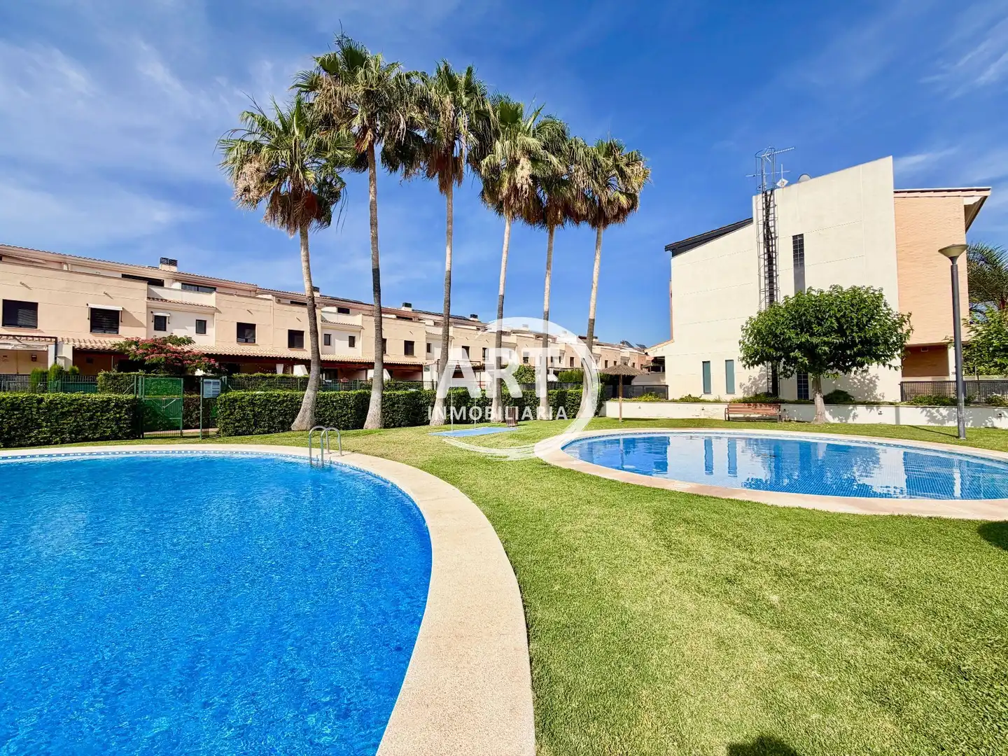 Garten von Einfamilien-Reihenhaus zum Verkauf in San Antonio de Benagéber mit Klimaanlage, Heizung und Terrasse