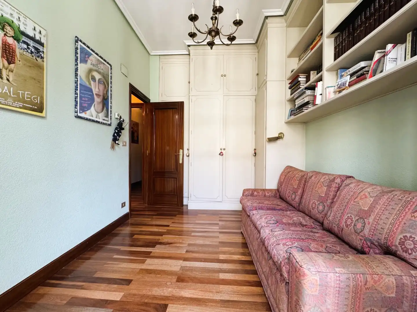 Living room of Duplexes for sale in Bilbao 