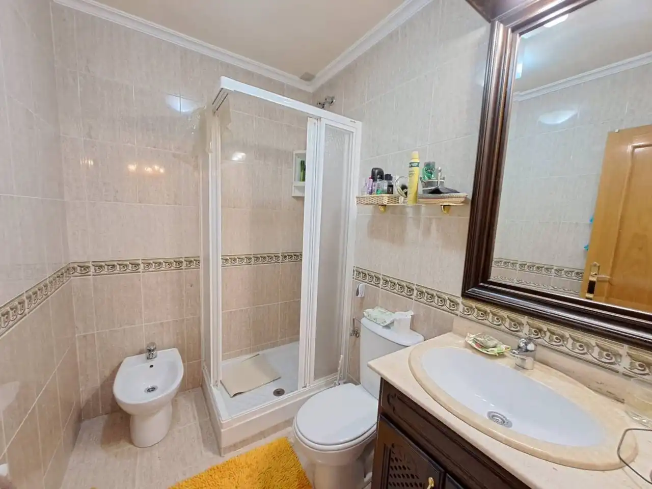 Baño de Casa adosada en venta en Villagonzalo Pedernales con Calefacción, Jardín privado y Terraza
