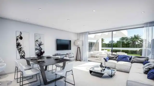 House with pool for sale in Urbanizacion Playa de Guadalobon 9, imagen 2