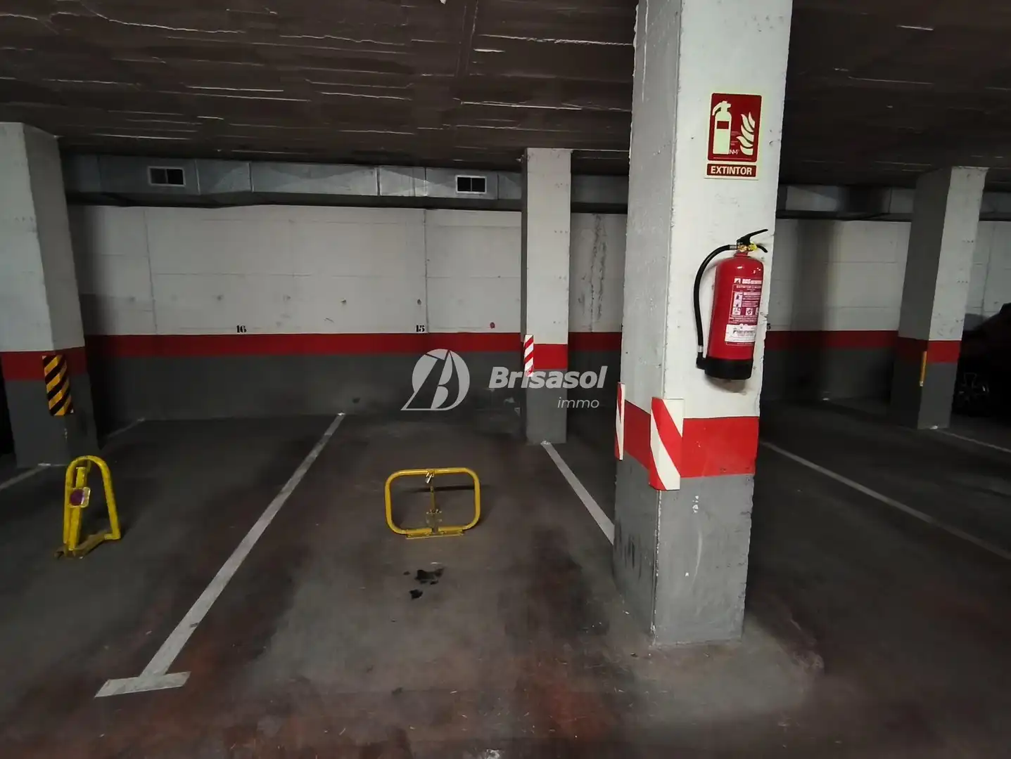 Parking of Flat for sale in Salou  with Air Conditioner, Terrace and Community pool