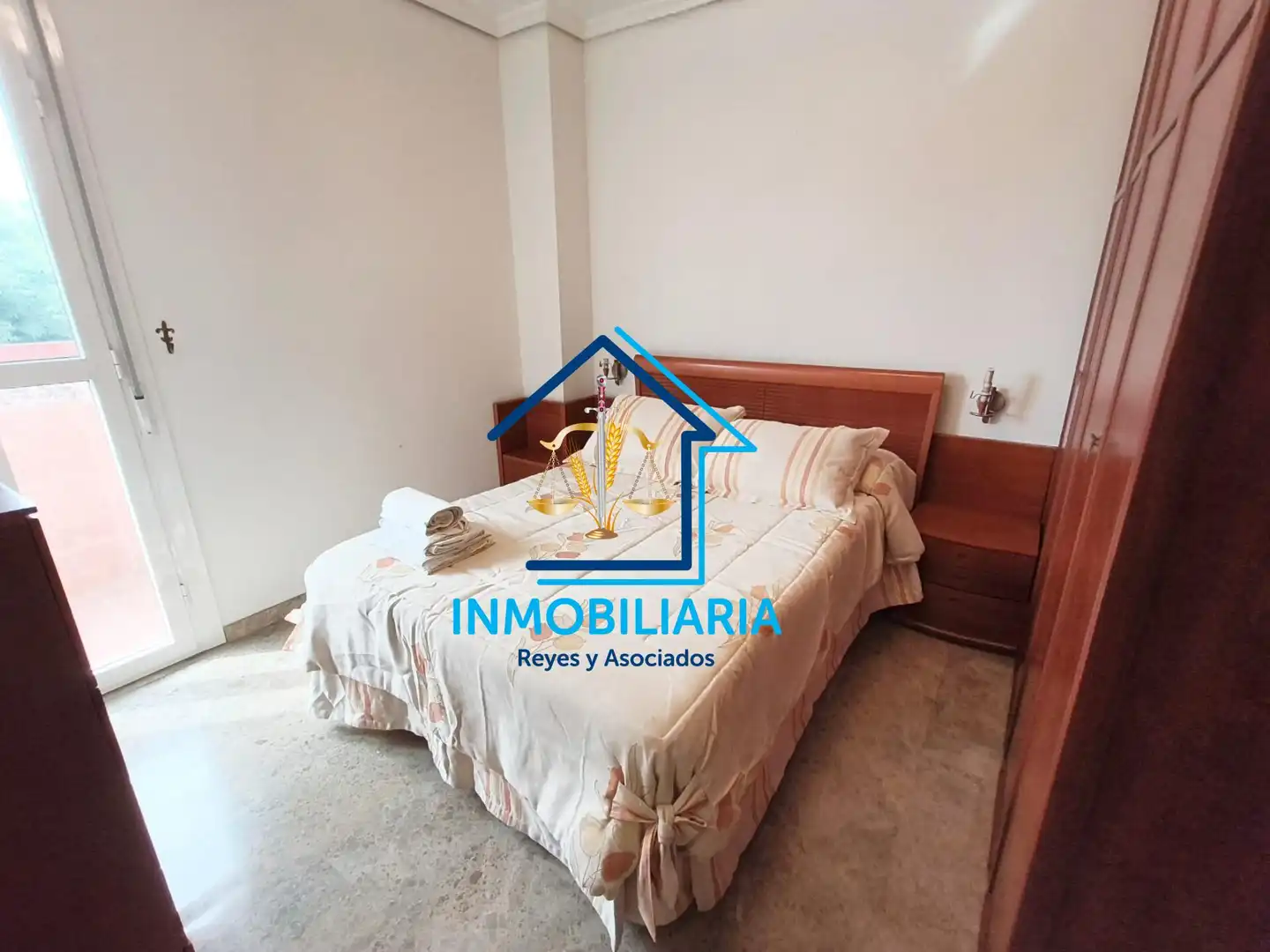 Schlafzimmer von Wohnung zum Verkauf in Córdoba mit Klimaanlage, Heizung und Abstellraum