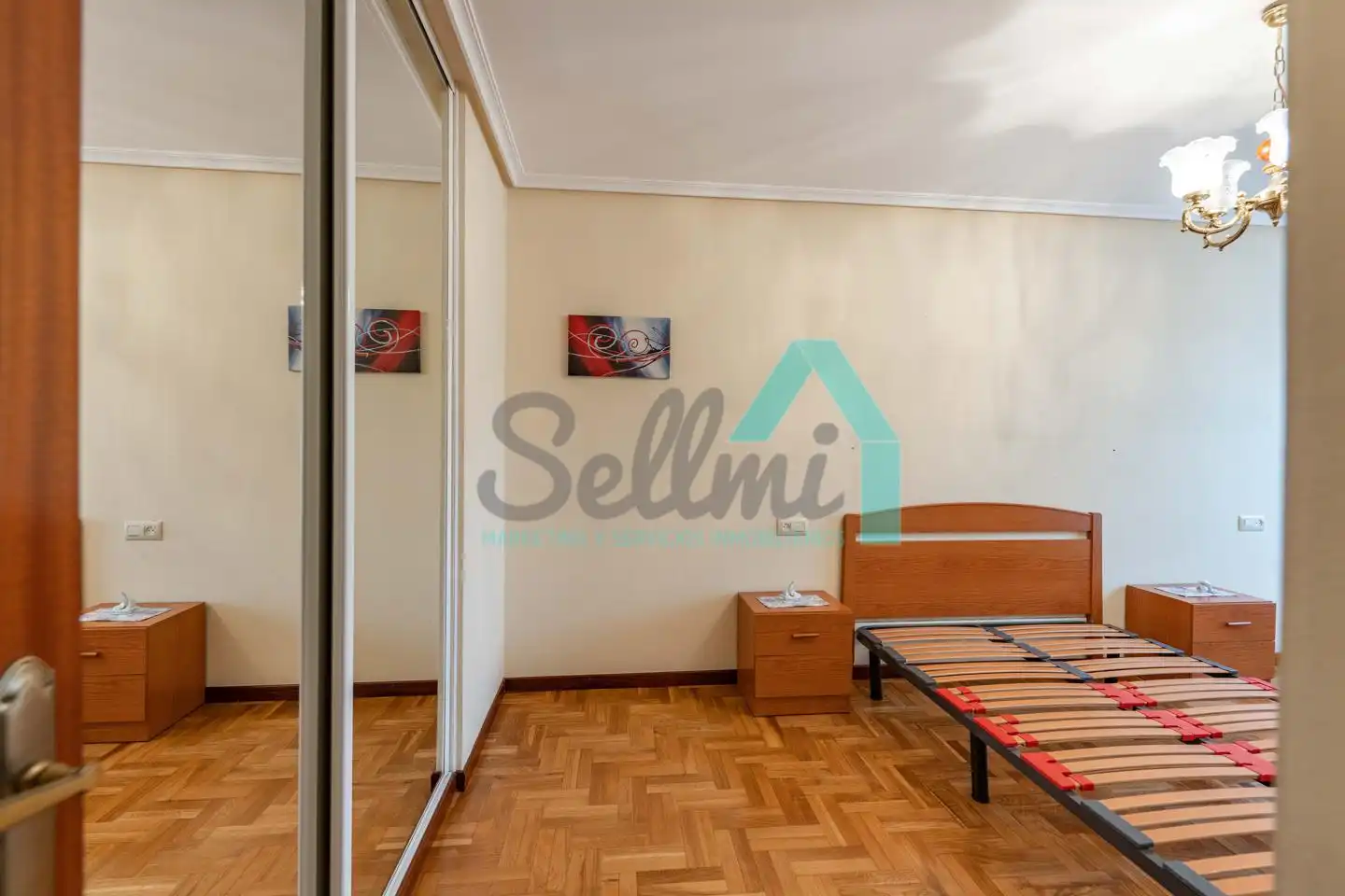 Schlafzimmer von Wohnung zur Miete in Oviedo  mit Heizung, Parkett und Möbliert