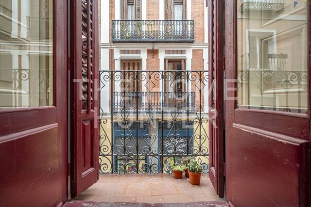 Piso en Venta en  MOLINO DE VIENTO en Universidad - Malasaña