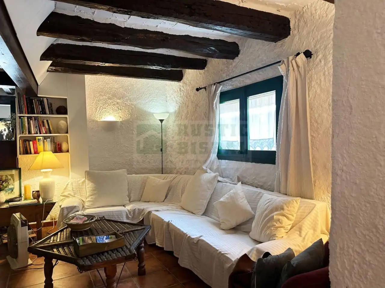 Sala de estar de Finca rústica en venta en Bellcaire d'Empordà con Aire acondicionado y Calefacción
