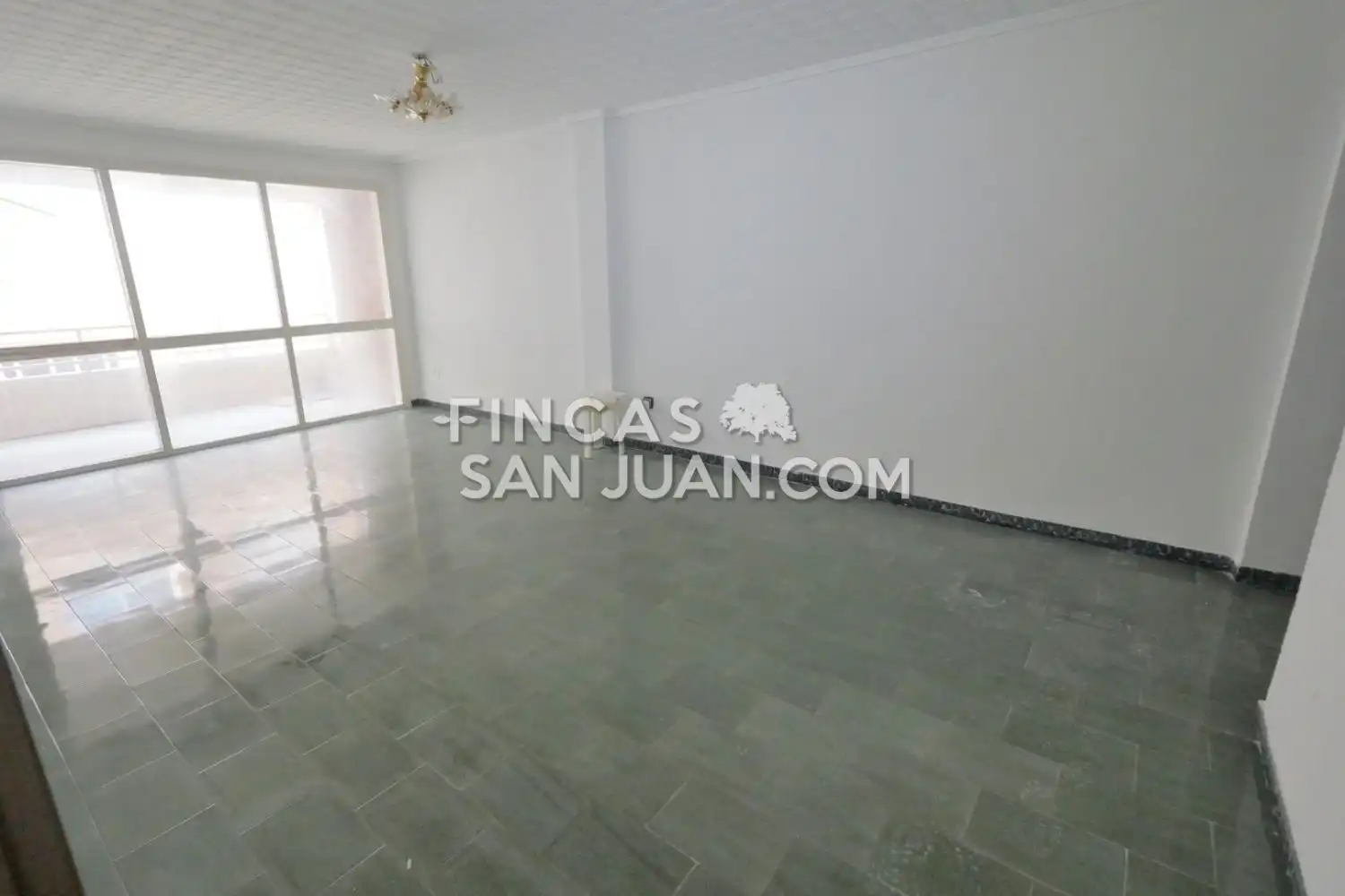 Piso en venta en Sant Joan d'Alacant con Terraza