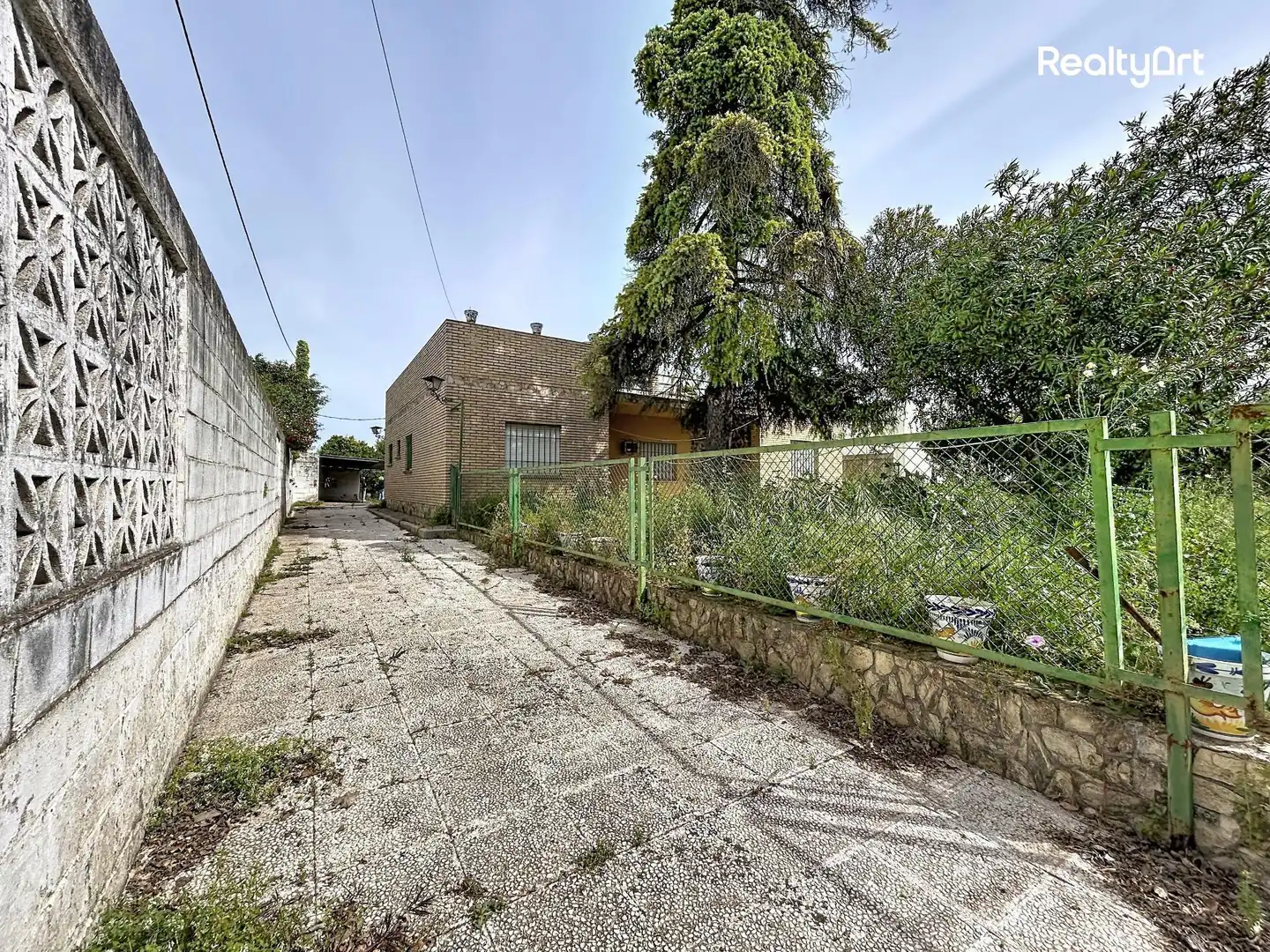 Außenansicht von Residential zum Verkauf in Valencina de la Concepción