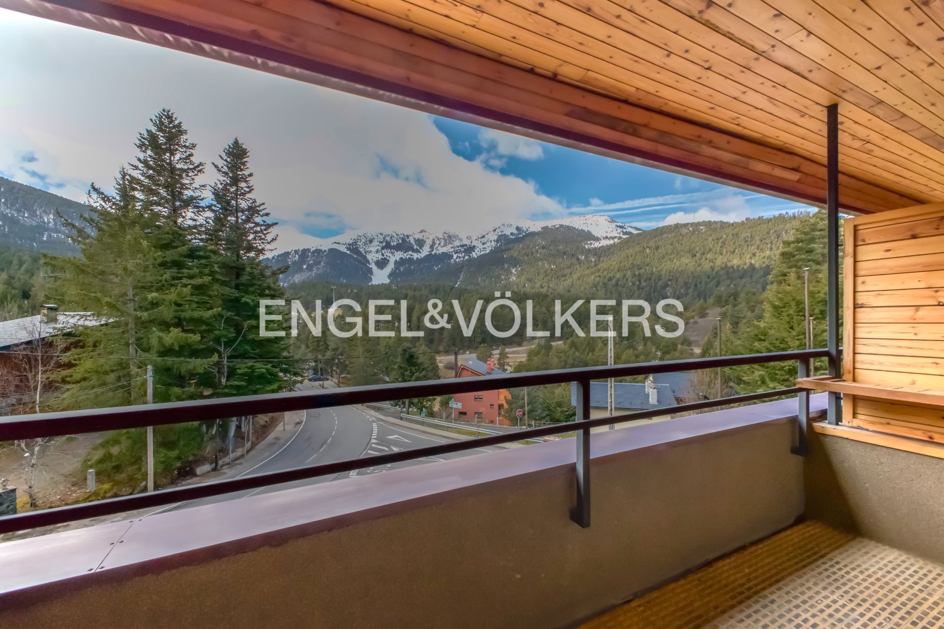 Terrasse von Maisonette zum verkauf in Alp mit Heizung, Parkett und Terrasse