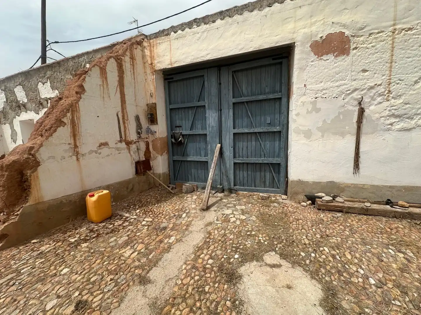 Vista exterior de Residencial en venda en Membrilla