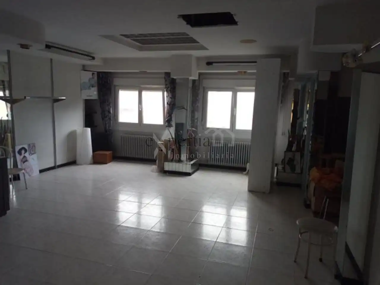 Commercial properties for rent in Boiro  with Furnished