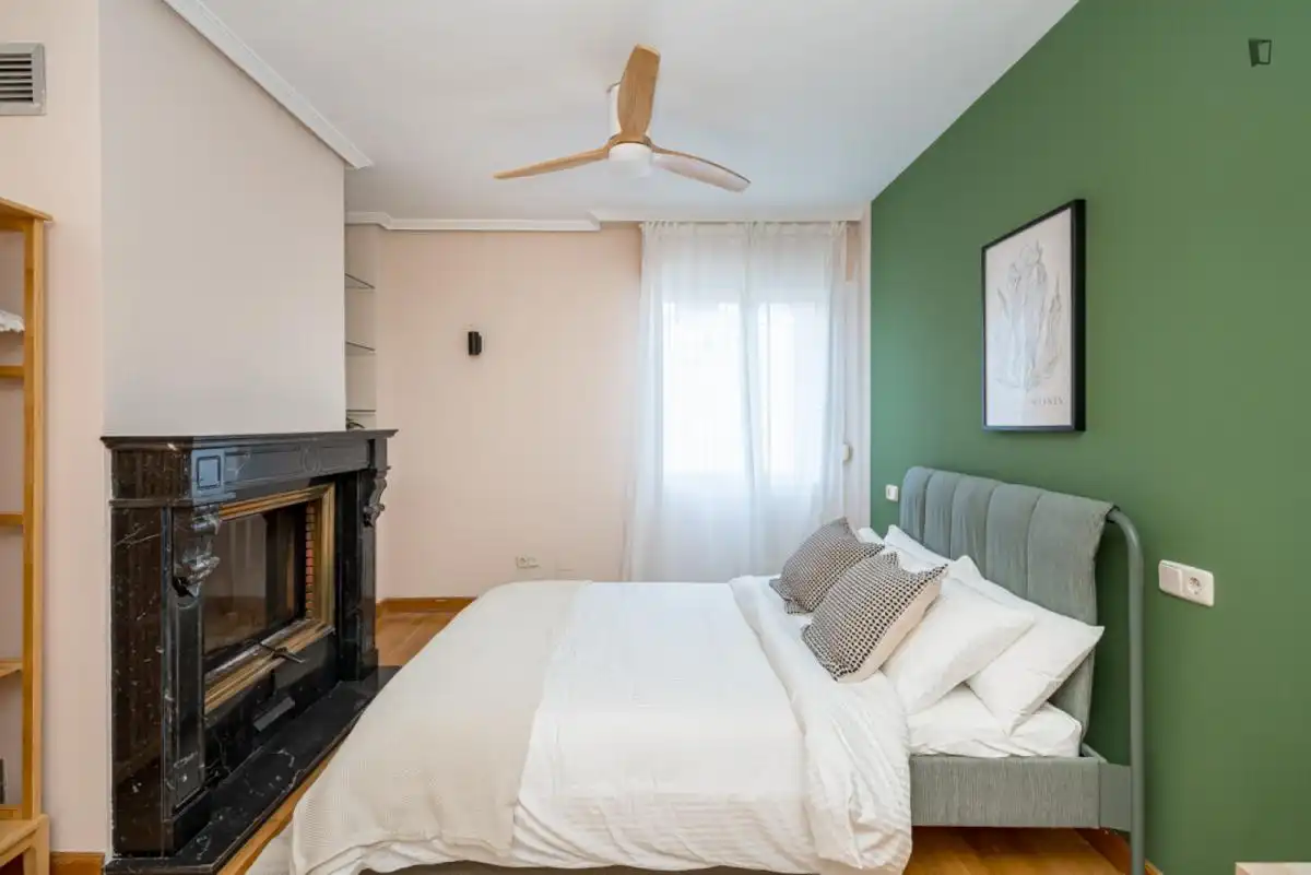 Habitación en Conde Orgaz - Piovera