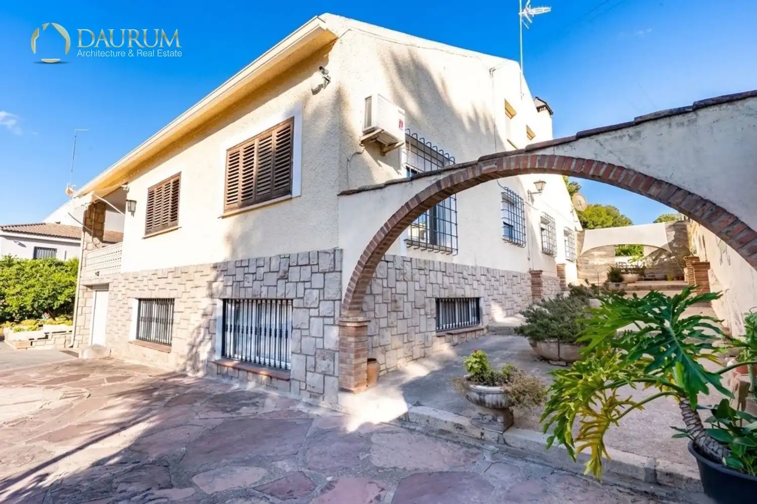 Vista exterior de Casa o chalet en venta en Paterna con Aire acondicionado, Calefacción y Terraza
