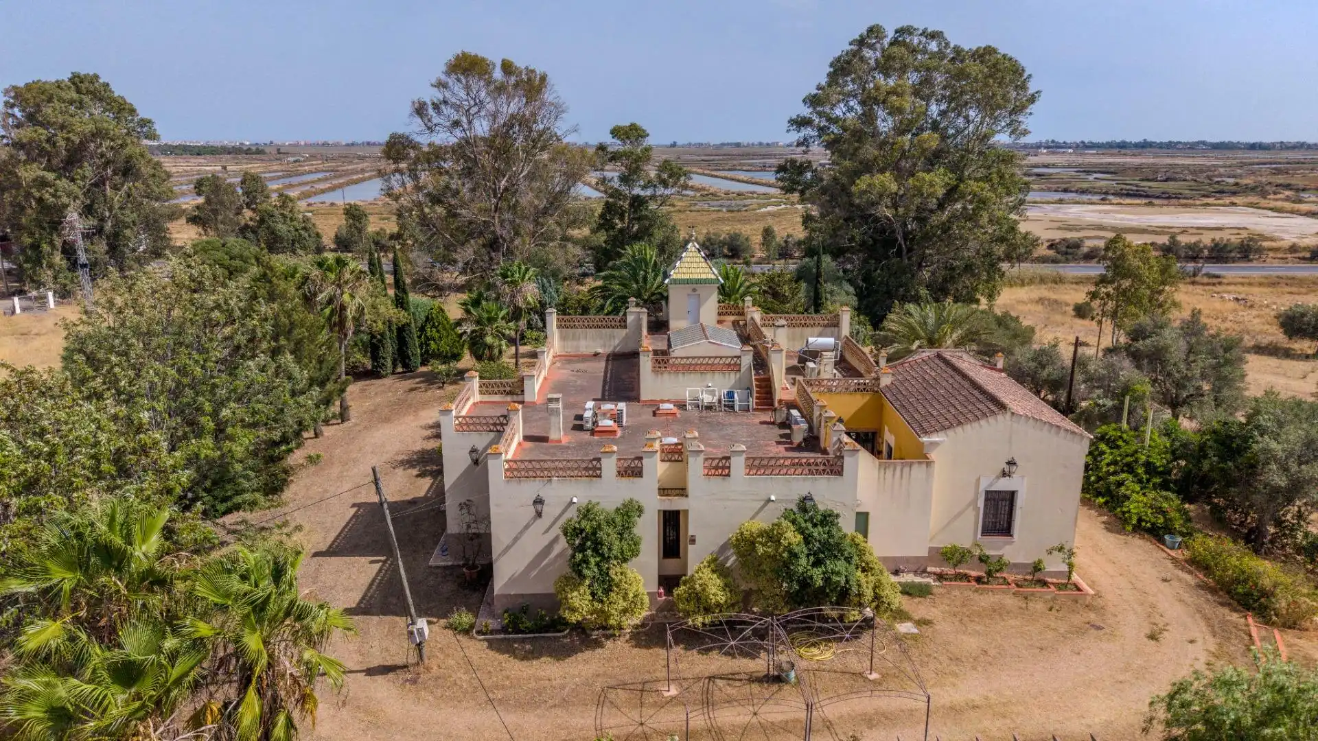 Außenansicht von Country house zum Verkauf in Ayamonte mit Klimaanlage, Heizung und Privatgarten
