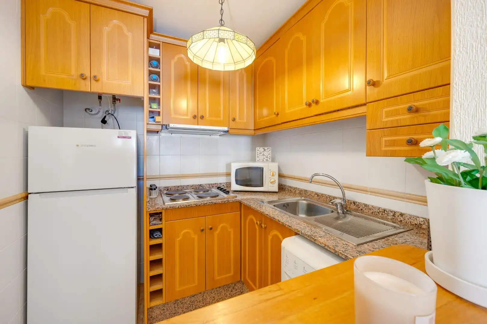 Cocina de Apartamento en venta en Torrevieja con Aire acondicionado, Terraza y Trastero