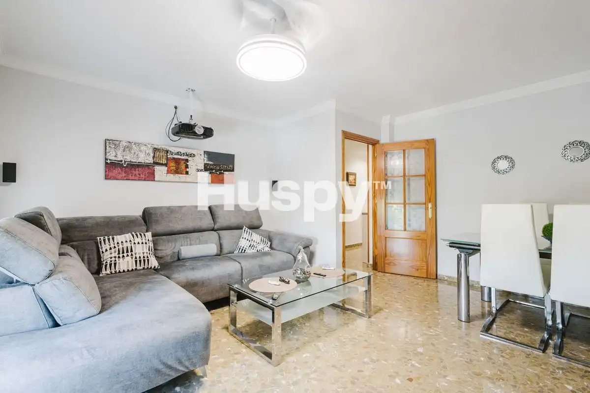 Sala de estar de Dúplex en venta en Marbella con Aire acondicionado, Calefacción y Terraza