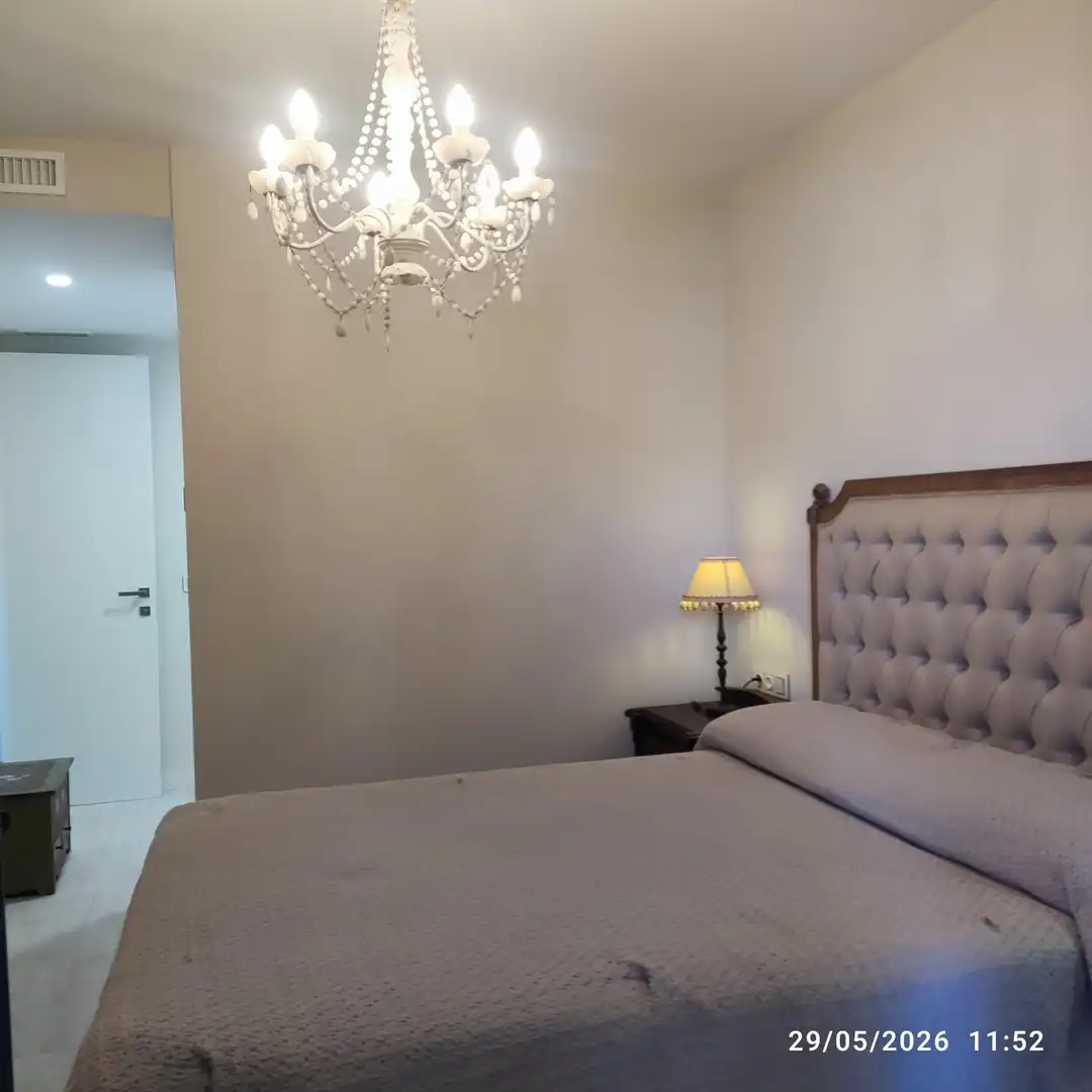 Habitación de Piso de alquiler en Almería con Aire acondicionado, Calefacción y Jardín privado