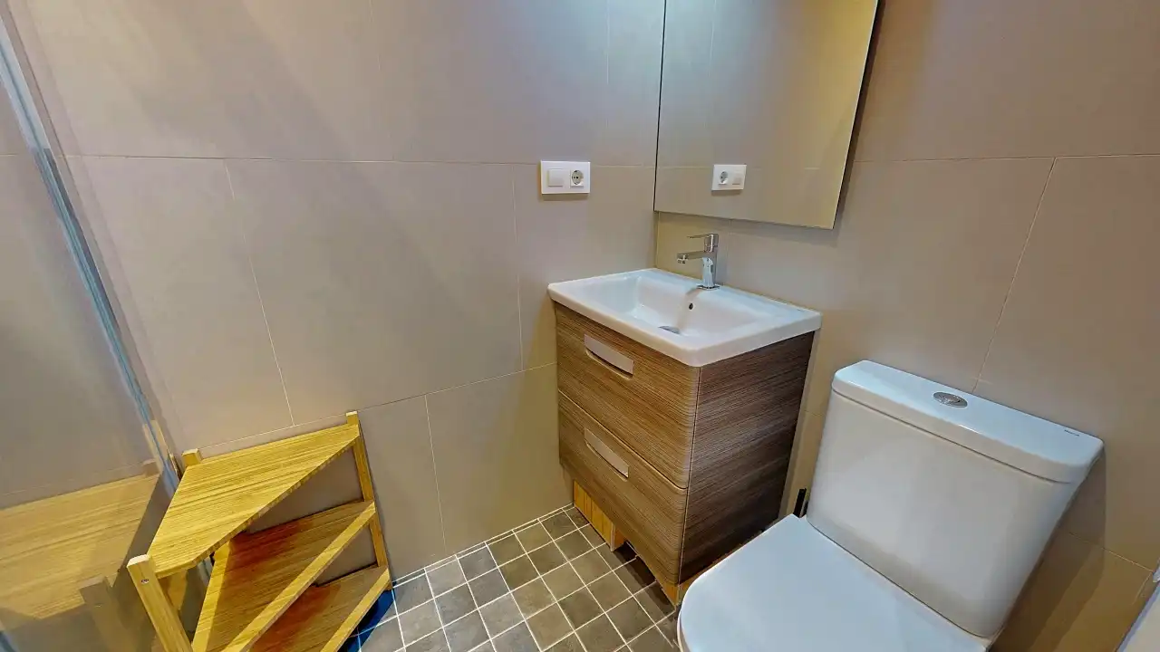 Baño de Piso en venta en Barcelona con Aire acondicionado, Calefacción y Balcón