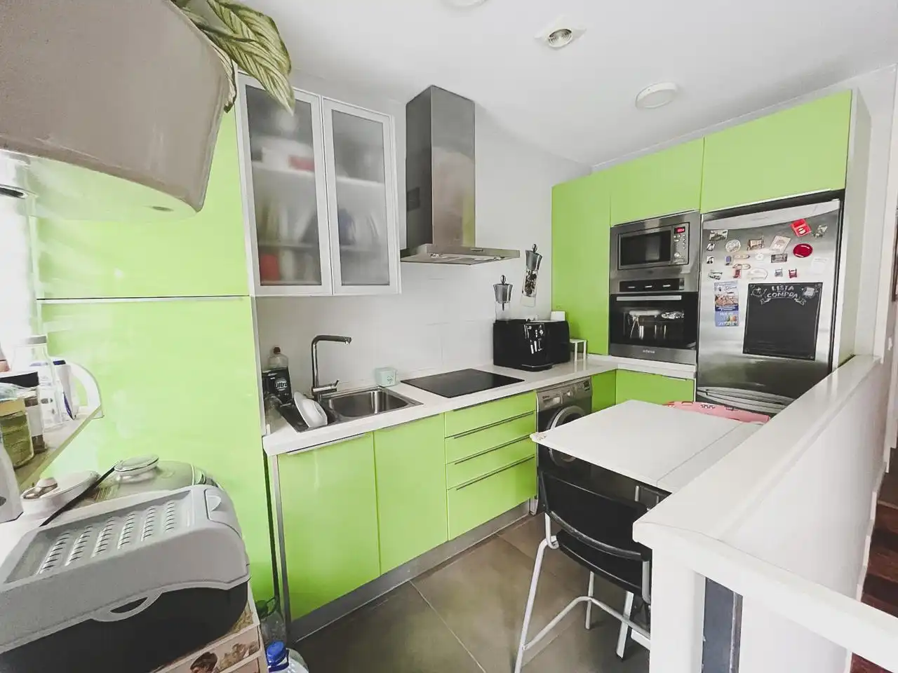 Cocina de Dúplex de alquiler en Cádiz con Terraza y Amueblado