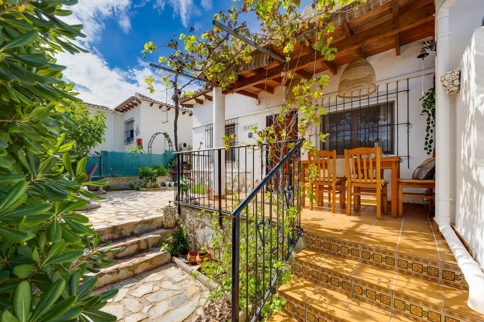 Vista exterior de Casa o chalet en venta en Los Balcones - Los Altos