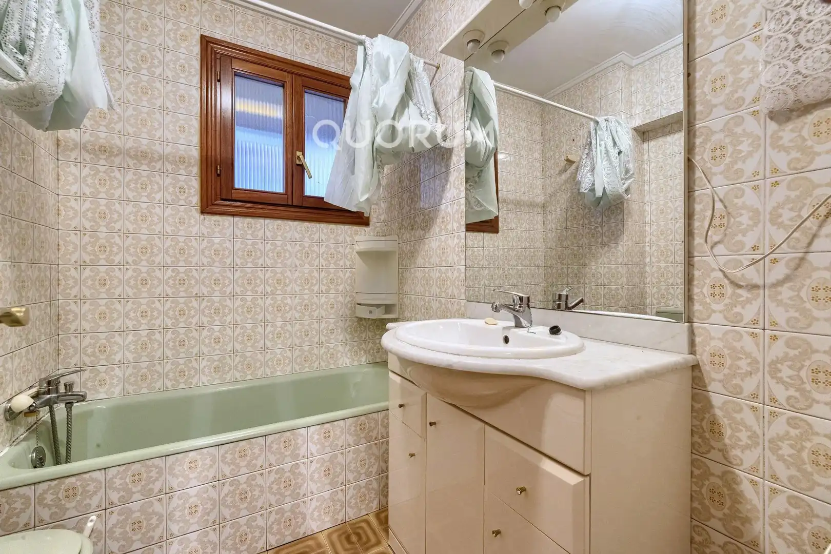 Bathroom of Flat for sale in Basauri   with Heating and Balcony
