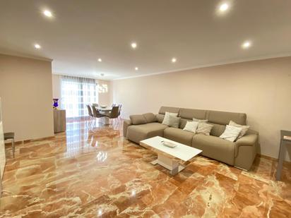 Living room of Flat for sale in Gandia  with Air Conditioner, Terrace and Balcony