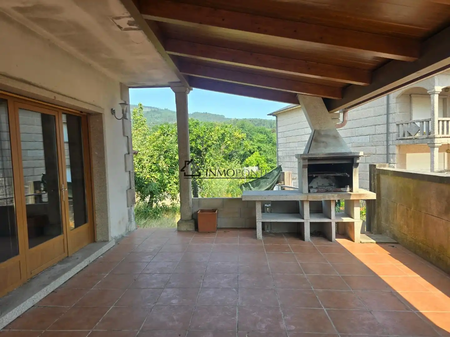 Terrassa de Casa o xalet en venda en Pontevedra Capital  amb Calefacció, Jardí privat i Terrassa