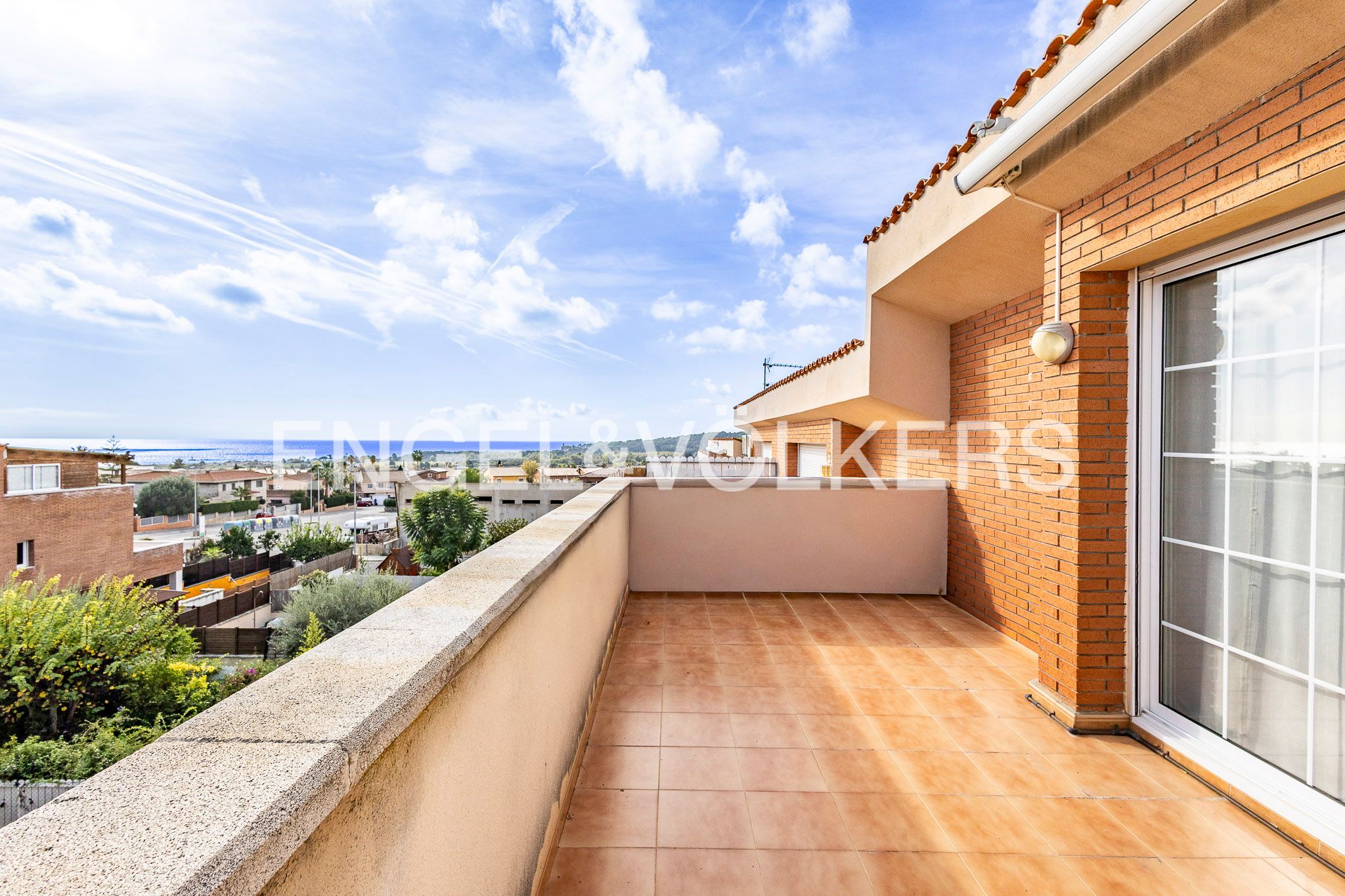 Außenansicht von Haus oder Chalet zum verkauf in Altafulla mit Klimaanlage, Heizung und Terrasse