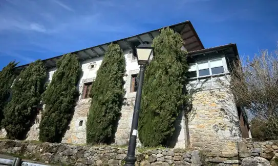 Vista exterior de Edificio en venta en Soba