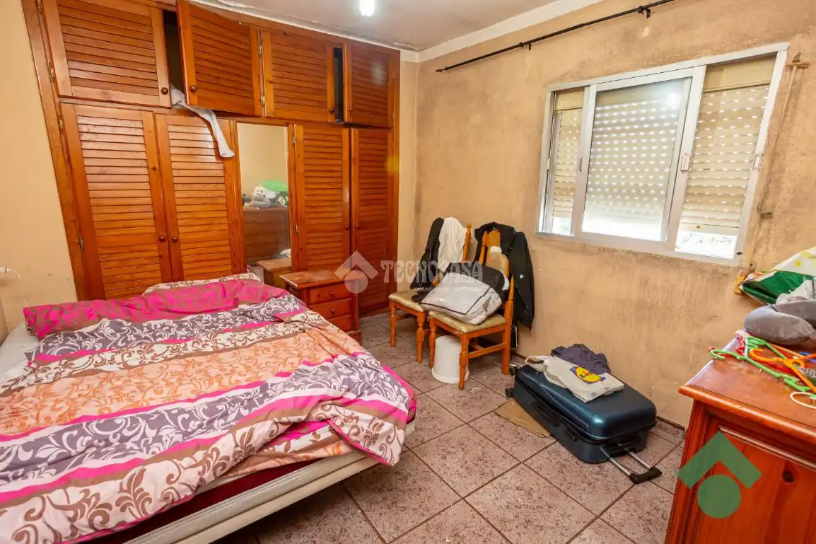 Dormitori de Casa adosada en venda en Algeciras amb Terrassa