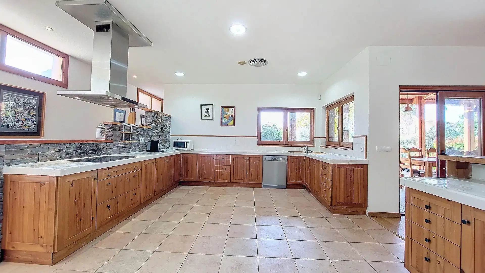Cocina de Casa o chalet en venta en Calafell con Aire acondicionado, Calefacción y Jardín privado
