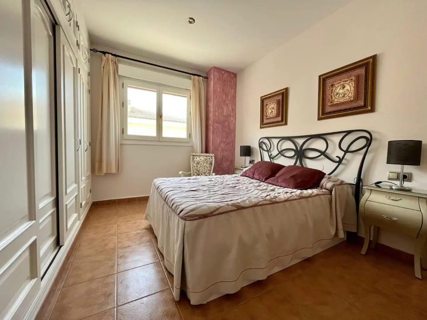Houses for sale in Sax