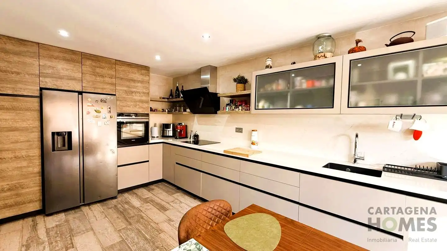 Cocina de Casa adosada en venta en Cartagena con Aire acondicionado, Jardín privado y Parquet