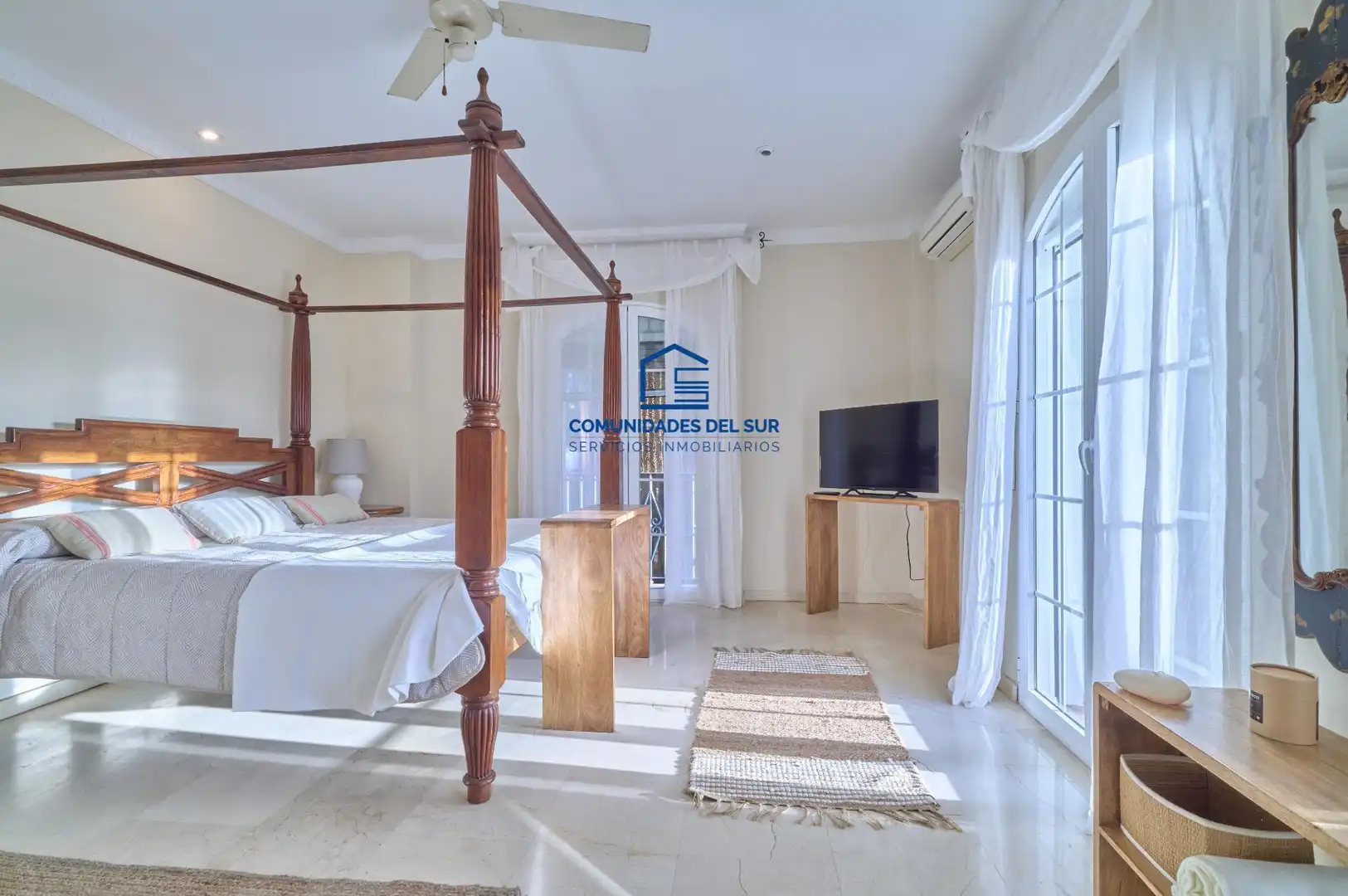 Dormitori de Casa o xalet en venda en El Puerto de Santa María amb Aire condicionat, Jardí privat i Terrassa