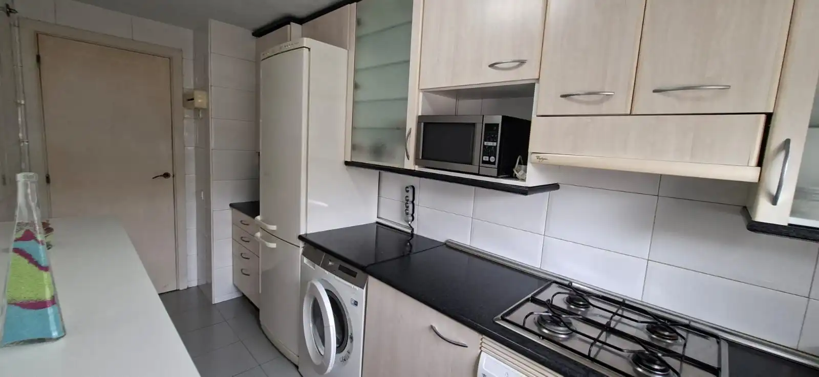 Cocina de Piso en venta en Barcelona con Aire acondicionado, Calefacción y Jardín privado