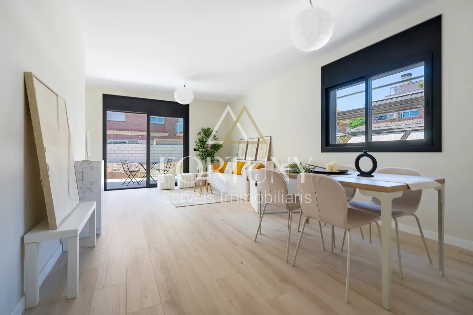 House with pool for sale in calle serra de llaveria, imagen 3