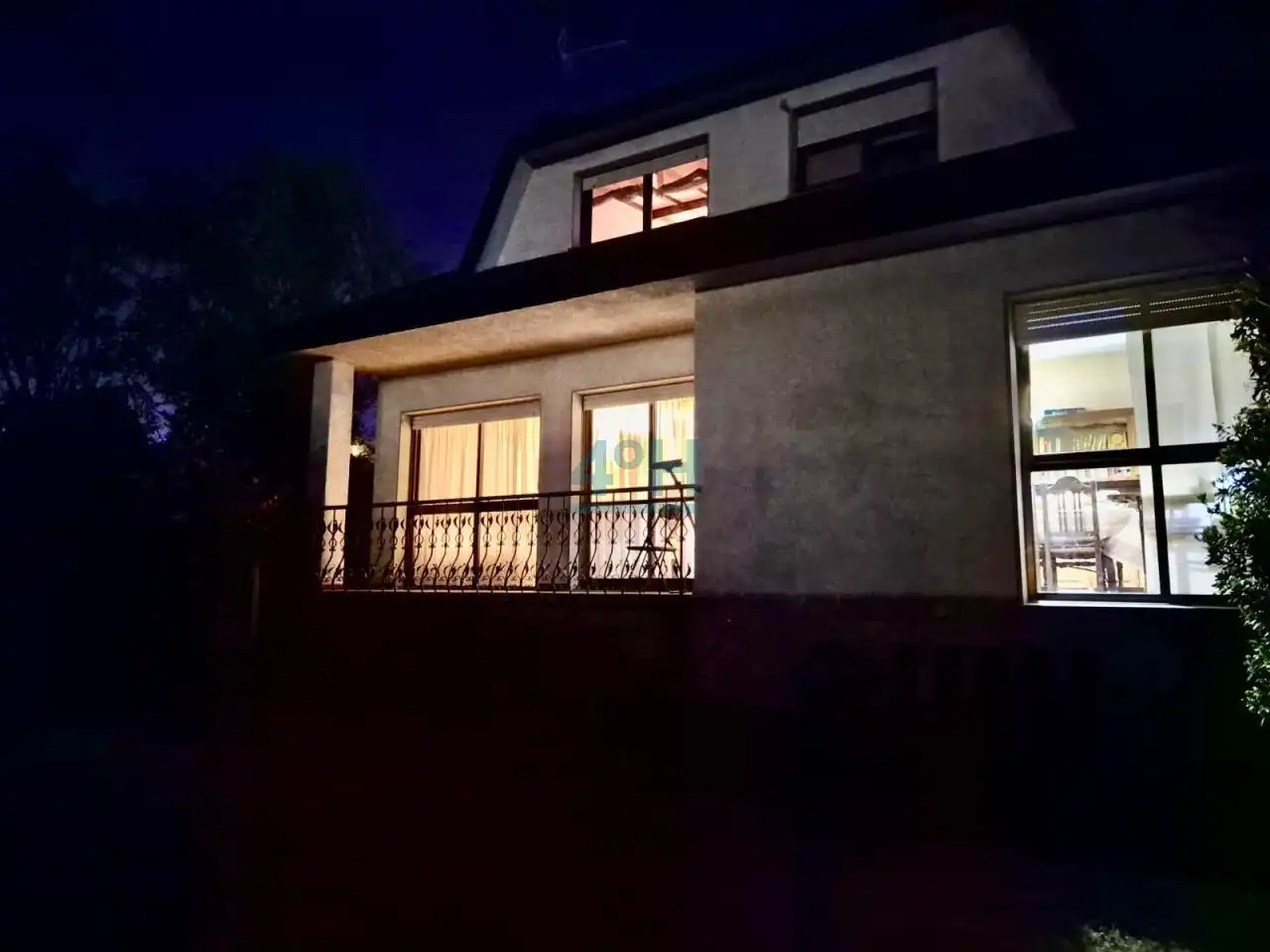 Vista exterior de Casa o xalet en venda en San Cibrao das Viñas amb Calefacció, Jardí privat i Terrassa