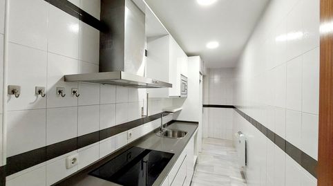 Foto 2 de Apartament en venda a Calle Somoza Rivera, La Estación, Badajoz Capital