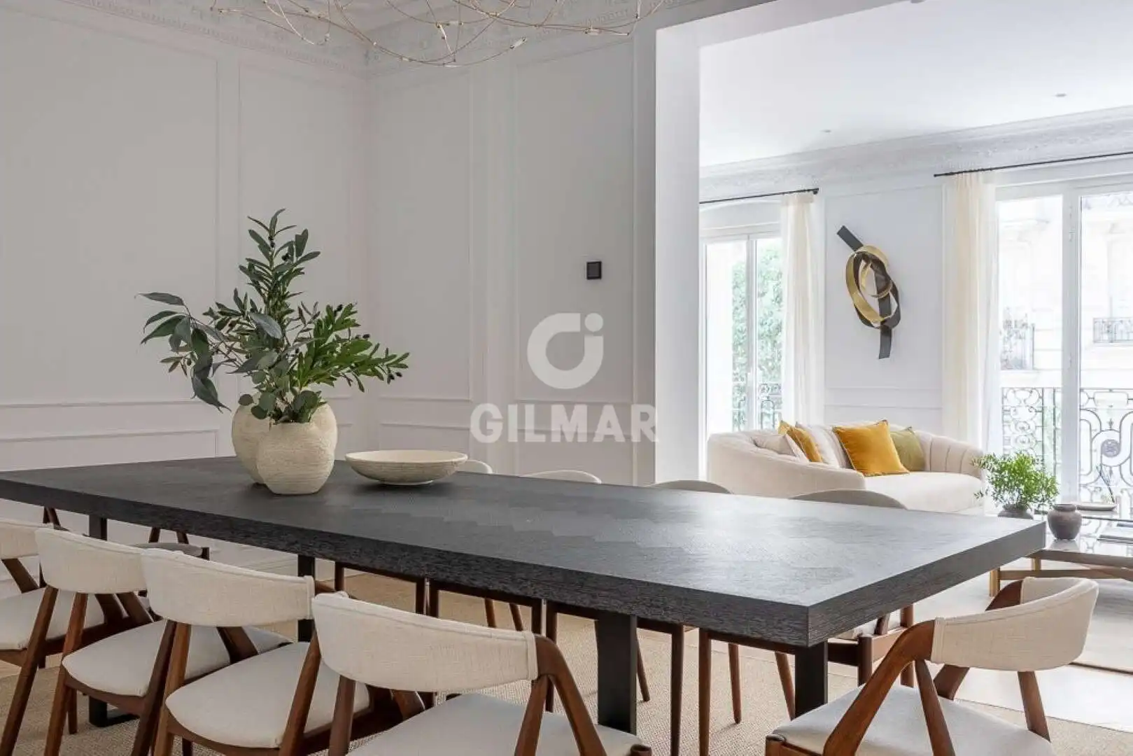Comedor de Piso en venta en Madrid con Calefacción y Balcón