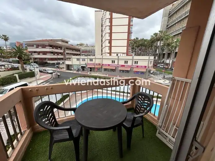 Vista exterior de Estudi de lloguer en Puerto de la Cruz amb Parquet, Terrassa i Moblat