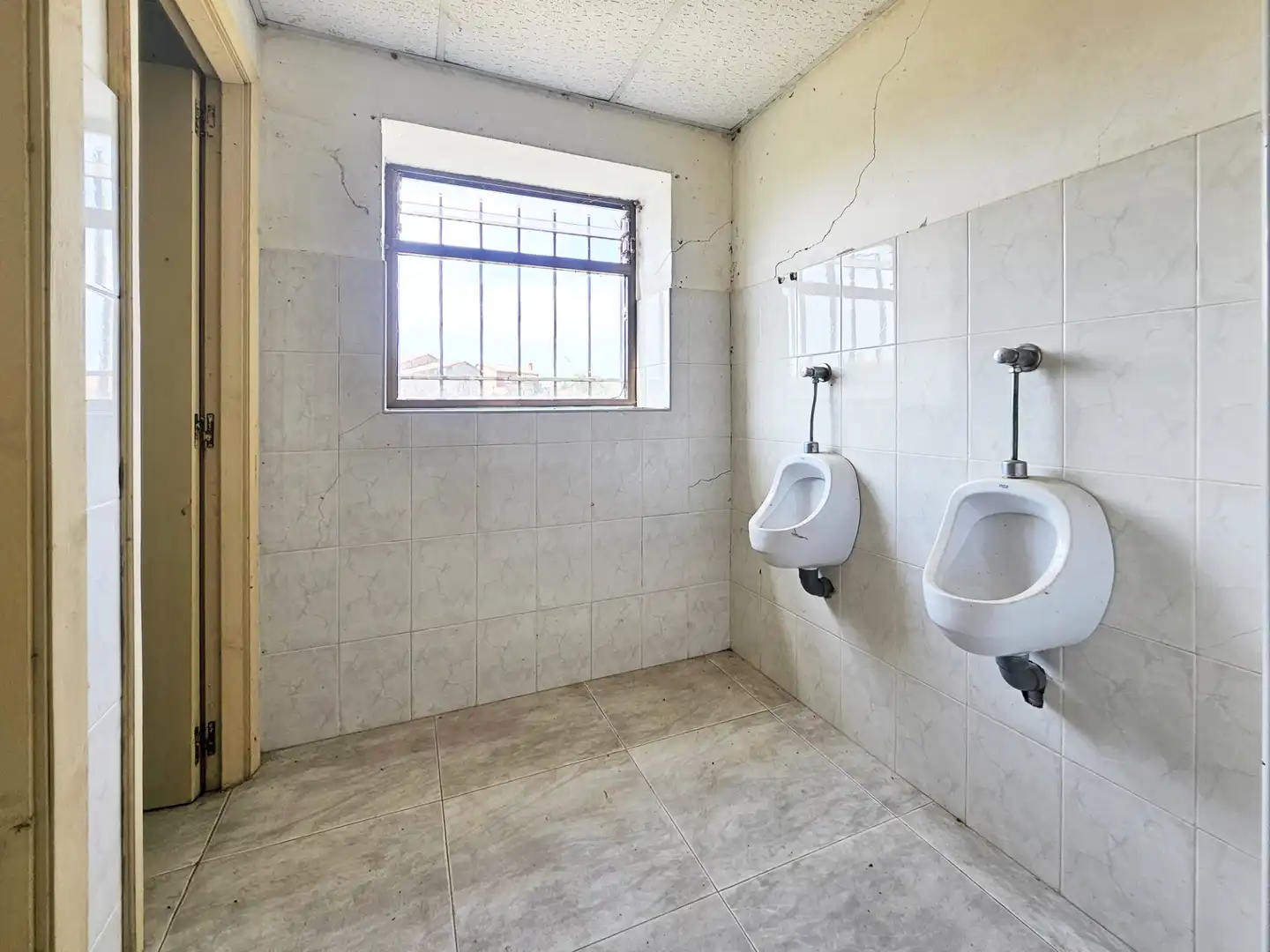 Bany de Edifici en venda en Coirós