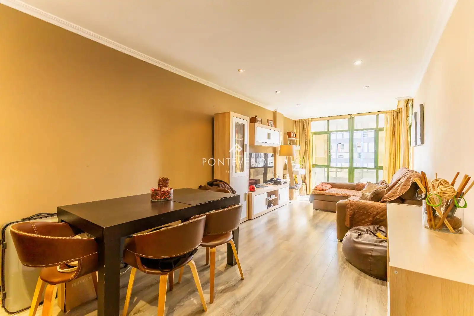 Piso en venta en Teixugueiras, Alcabre