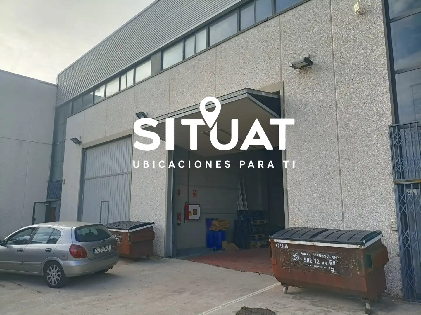 Industrial building for sale in Carrer Àngels 3C