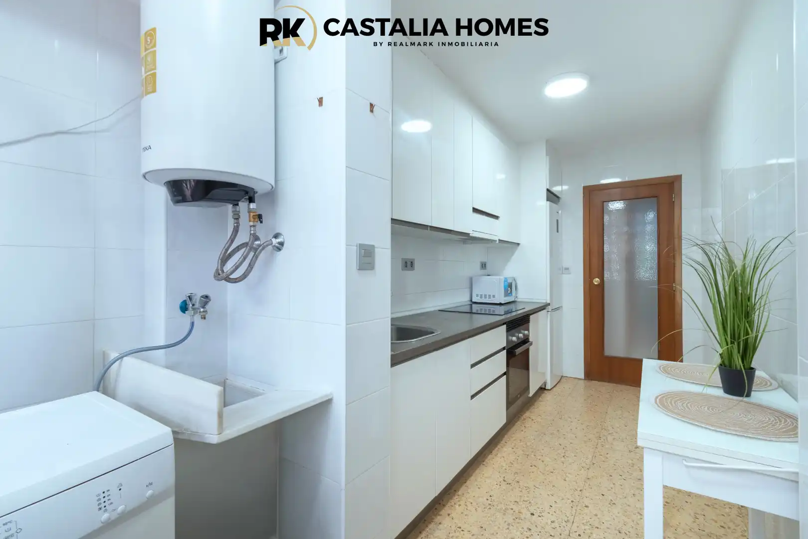 Cocina de Apartamento en venta en Benicasim / Benicàssim con Terraza y Piscina comunitaria