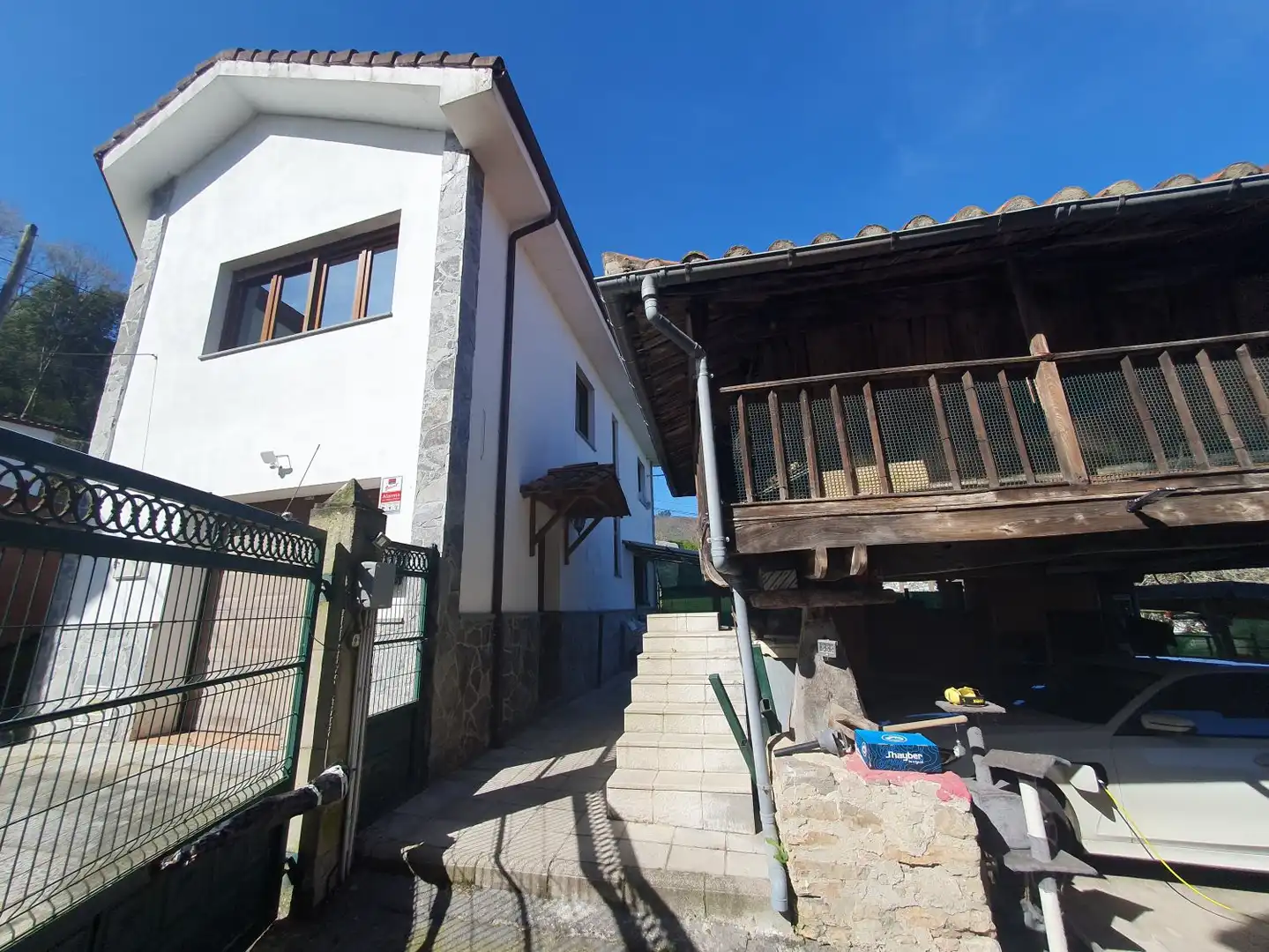 Außenansicht von Haus oder Chalet zum Verkauf in Grado mit Heizung, Privatgarten und Terrasse