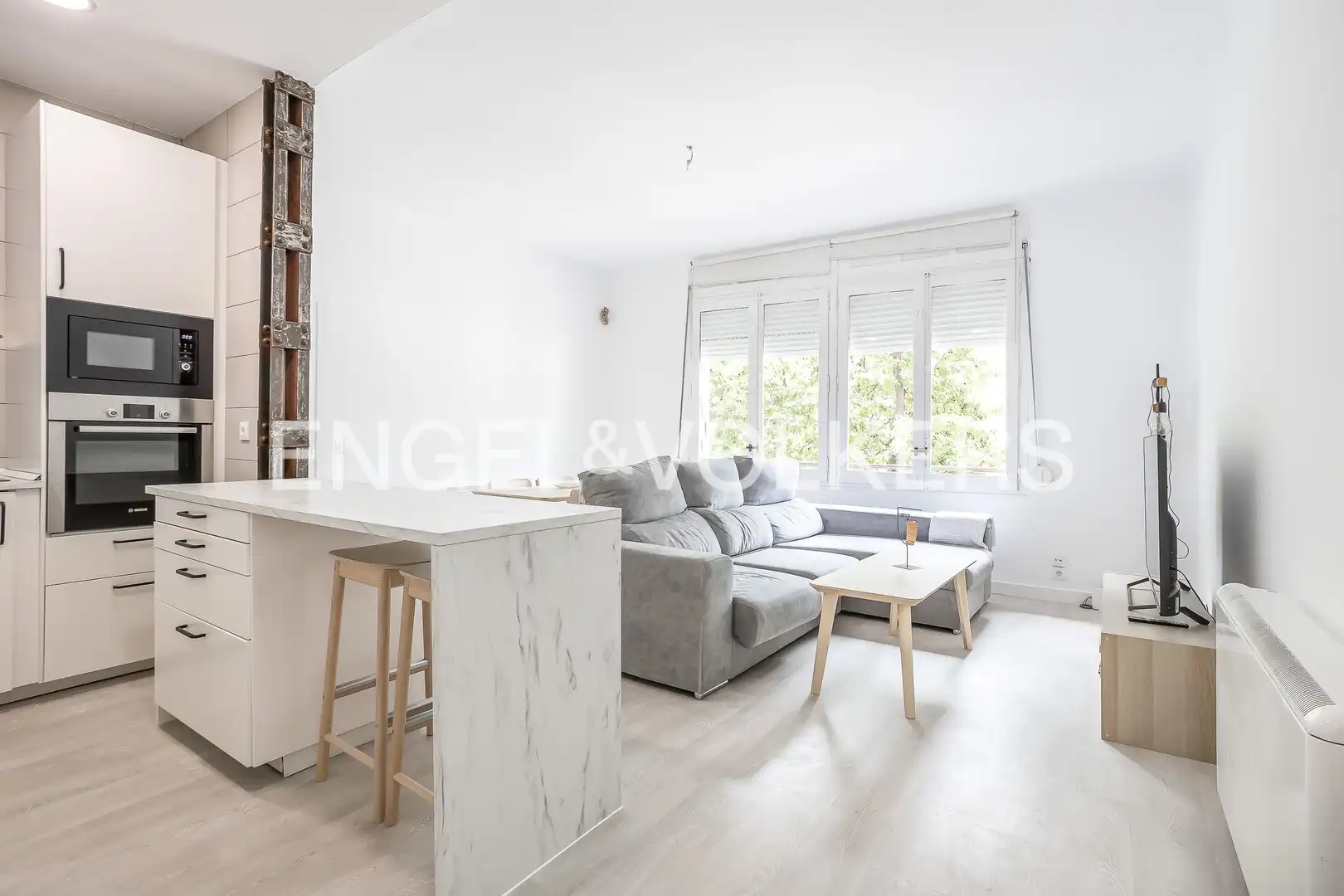 Exterior view of Flat for sale in Madrid  with Heating