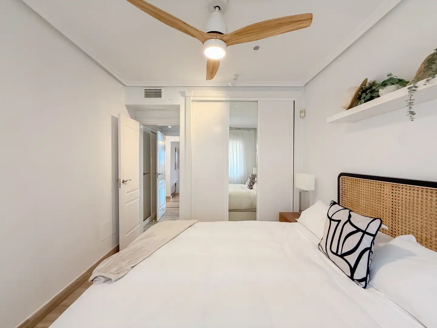 Habitación de Apartamento en venta en Águilas con Aire acondicionado, Calefacción y Terraza