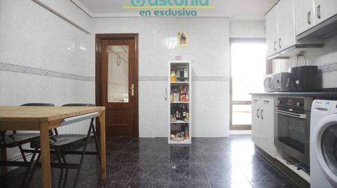 Foto 3 de Piso en venta en Agirre Lehendakaria Kalea, Kalero - Basozelai, Basauri